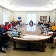 El Gobierno aprueba la creación del Centro de Referencia Nacional en el área profesional de la... 1 El Gobierno aprueba la creación del Centro de Referencia Nacional en el área profesional de la...