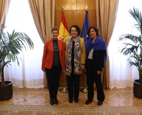 Magdalena Valerio recibe a la nueva representante de Acnur en España...