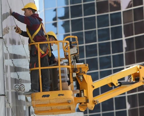 El paro registrado se reduce en enero en 31.903 personas respecto al mismo mes del año anterior