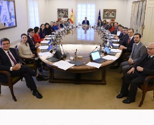 El Gobierno aprueba nuevos subsidios extraordinarios por falta de actividad para las empleadas de hogar y por finalización de contrato temporal