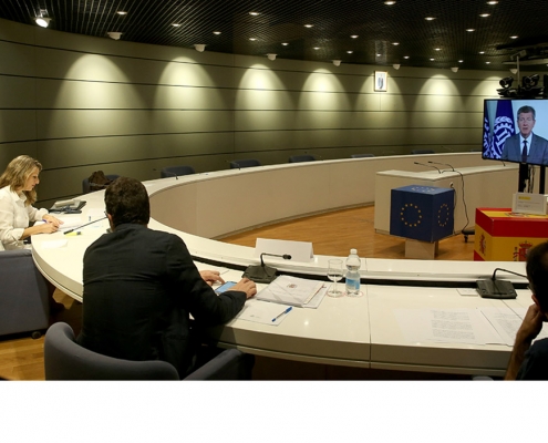 Díaz propone alternativas para un futuro avanzando en un trabajo estable y con derechos como alma de la reconstrucción