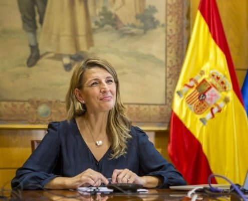 Trabajo sitúa el empleo con derechos, la protección de las personas trabajadoras y el diálogo social como herramientas clave en ...