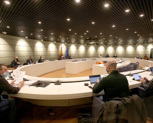 La mediación de Trabajo logra un acuerdo entre empresas y sindicatos de la estiba, que desbloquea la negociación del convenio co...