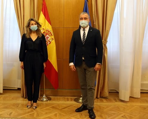 Yolanda Díaz se reúne con el teniente de alcalde de Barcelona, Jaume Collboni