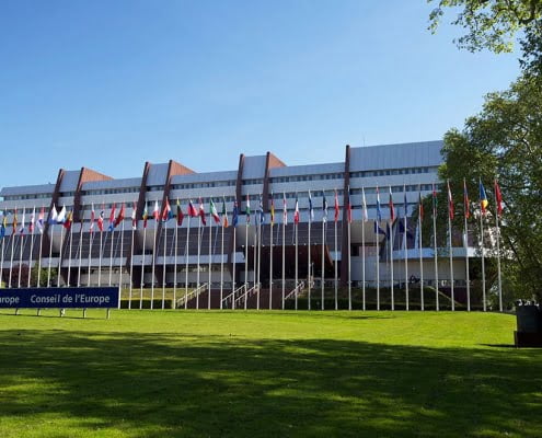 España firma el Protocolo Adicional a la Carta Social Europea del Consejo de Europa por el que se establece un sistema de reclam...