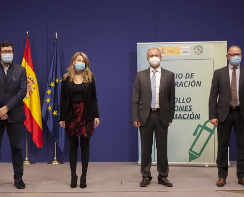 Yolanda Díaz firma la alianza con los graduados sociales para formación y la mejora de las relaciones laborales en las empresas