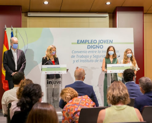 Díaz y Belarra impulsan el trabajo digno entre los jóvenes con un convenio para combatir la precariedad y la temporalidad